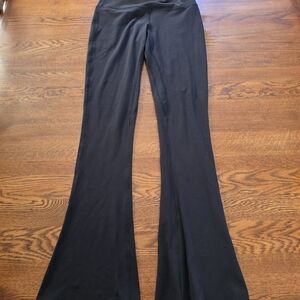 Black Women's Lululemon Flared Leggings
